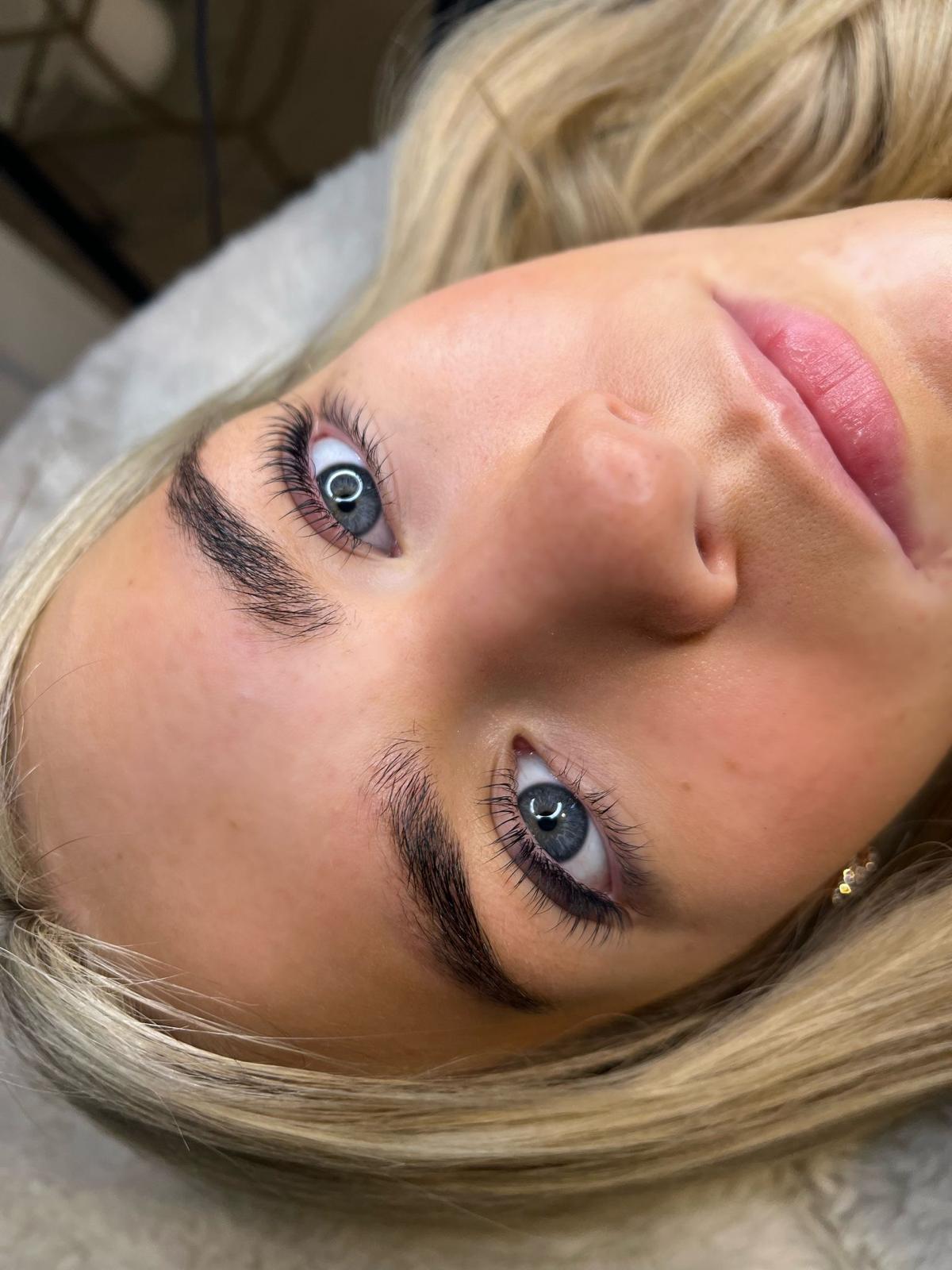 Elevate Your Gaze: The Benefits of Lash Lifts